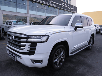 تويوتا  لاند كروزر  في اكس توين توربو  2023  اوتوماتيك  64,000 كم  6 سلندر  دفع رباعي  اس يو في  أبيض  تحت الضمان