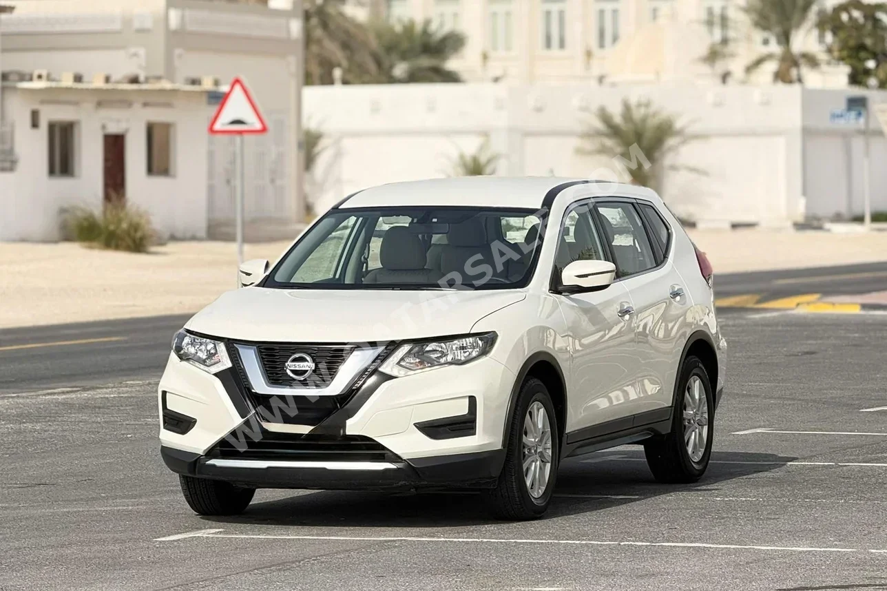 نيسان إكس - ترايل 2020 اوتوماتيك 79,000 كم 4 سلندر دفع رباعي اس يو في أبيض
