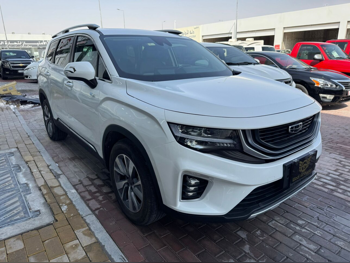 جيلي  اوكافانكو  2023  اوتوماتيك  82,000 كم  4 سلندر  دفع خلفي  اس يو في  أبيض