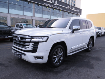 تويوتا  لاند كروزر  في اكس توين توربو  2023  اوتوماتيك  48,000 كم  6 سلندر  دفع رباعي  اس يو في  أبيض