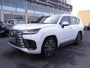 لكزس  ال اكس  600 لكجري  2022  اوتوماتيك  124,000 كم  6 سلندر  دفع رباعي  اس يو في  أبيض