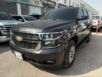 شفروليه  تاهو  إل إس  2015  اوتوماتيك  283,000 كم  8 سلندر  دفع خلفي  اس يو في  رمادي