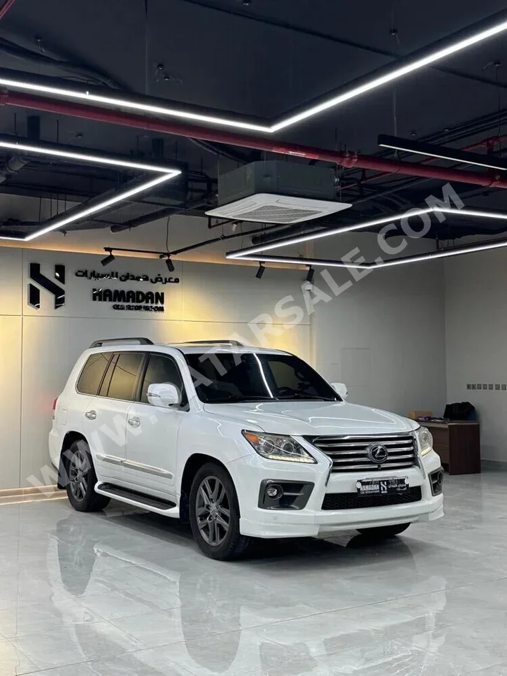 Lexus LX 570 S 2015 Automatic 385,000 Km 8 Cylinder Four Wheel Drive (4WD) SUV White