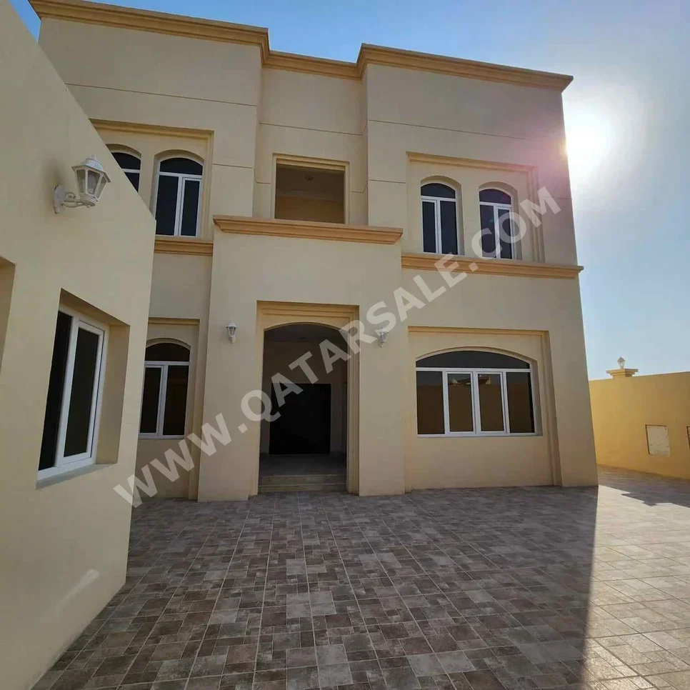 Family Residential  - Not Furnished  - Umm Salal  - Al Kharaitiyat  - 7 Bedrooms