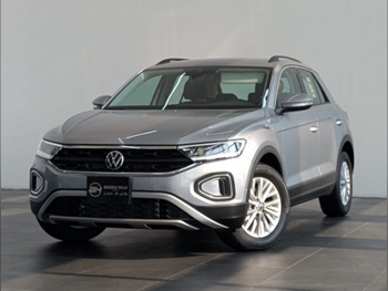 Volkswagen  T-Roc  Style  2025  Automatic  520 Km  4 Cylinder  Front Wheel Drive (FWD)  Hatchback  Silver  With Warranty
