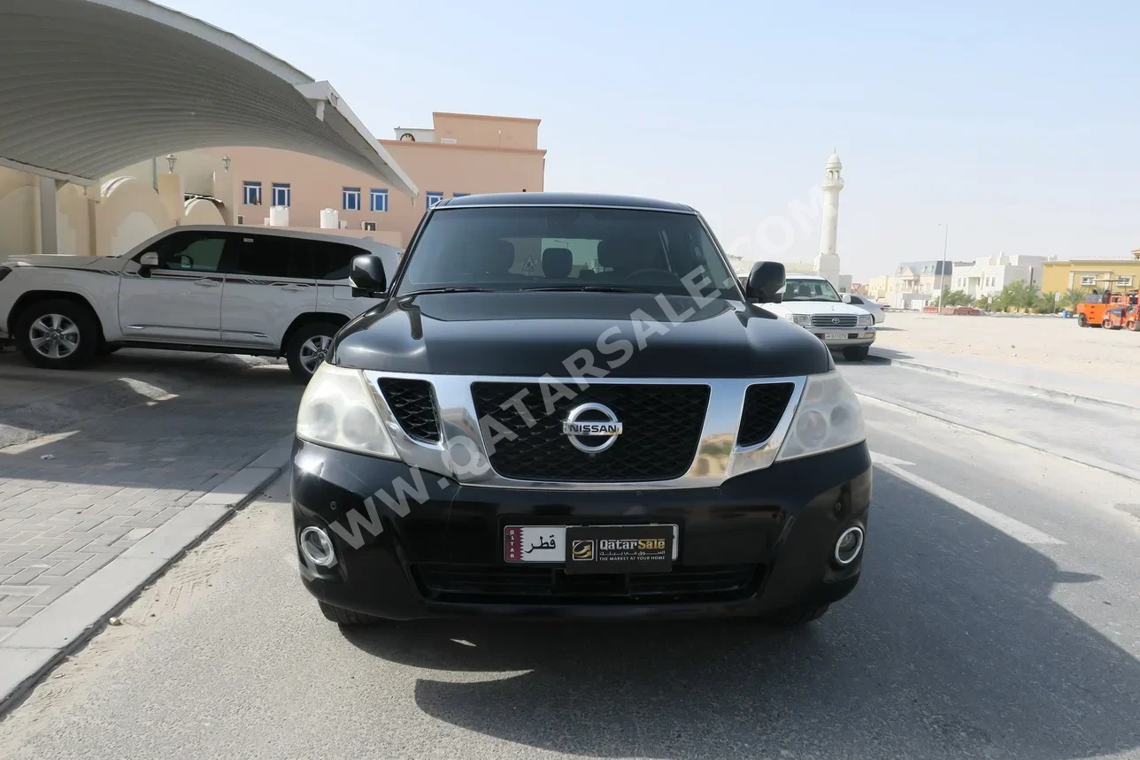 نيسان  باترول  ال اي  2014  اوتوماتيك  200,000 كم  8 سلندر  دفع رباعي  اس يو في  أسود