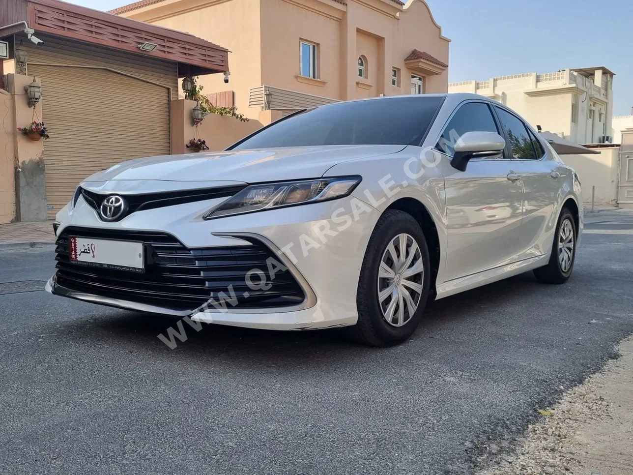 Toyota Camry LE 2022 Automatic 31,600 Km 4 Cylinder Front Wheel Drive (FWD) Sedan White
