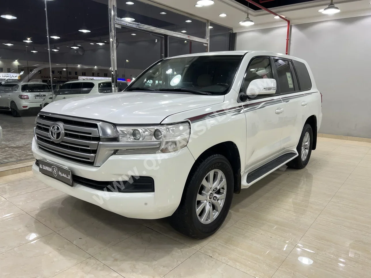 Toyota  Land Cruiser  GXR  2021  Automatic  278,000 Km  6 Cylinder  Four Wheel Drive (4WD)  SUV  White