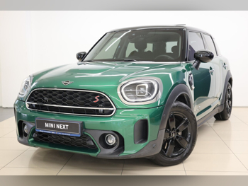 Mini  Cooper  CountryMan  2023  Automatic  32,600 Km  4 Cylinder  All Wheel Drive (AWD)  Hatchback  Green  With Warranty