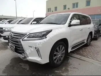 Lexus  LX  570  2016  Automatic  103,000 Km  8 Cylinder  Four Wheel Drive (4WD)  SUV  White