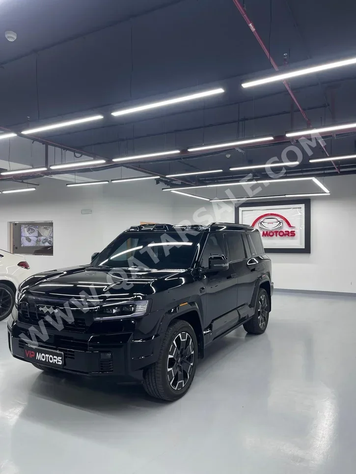 BYD  Leopard 8  Flagship  2025  Automatic  19,000 Km  4 Cylinder  All Wheel Drive (AWD)  SUV  Black  With Warranty