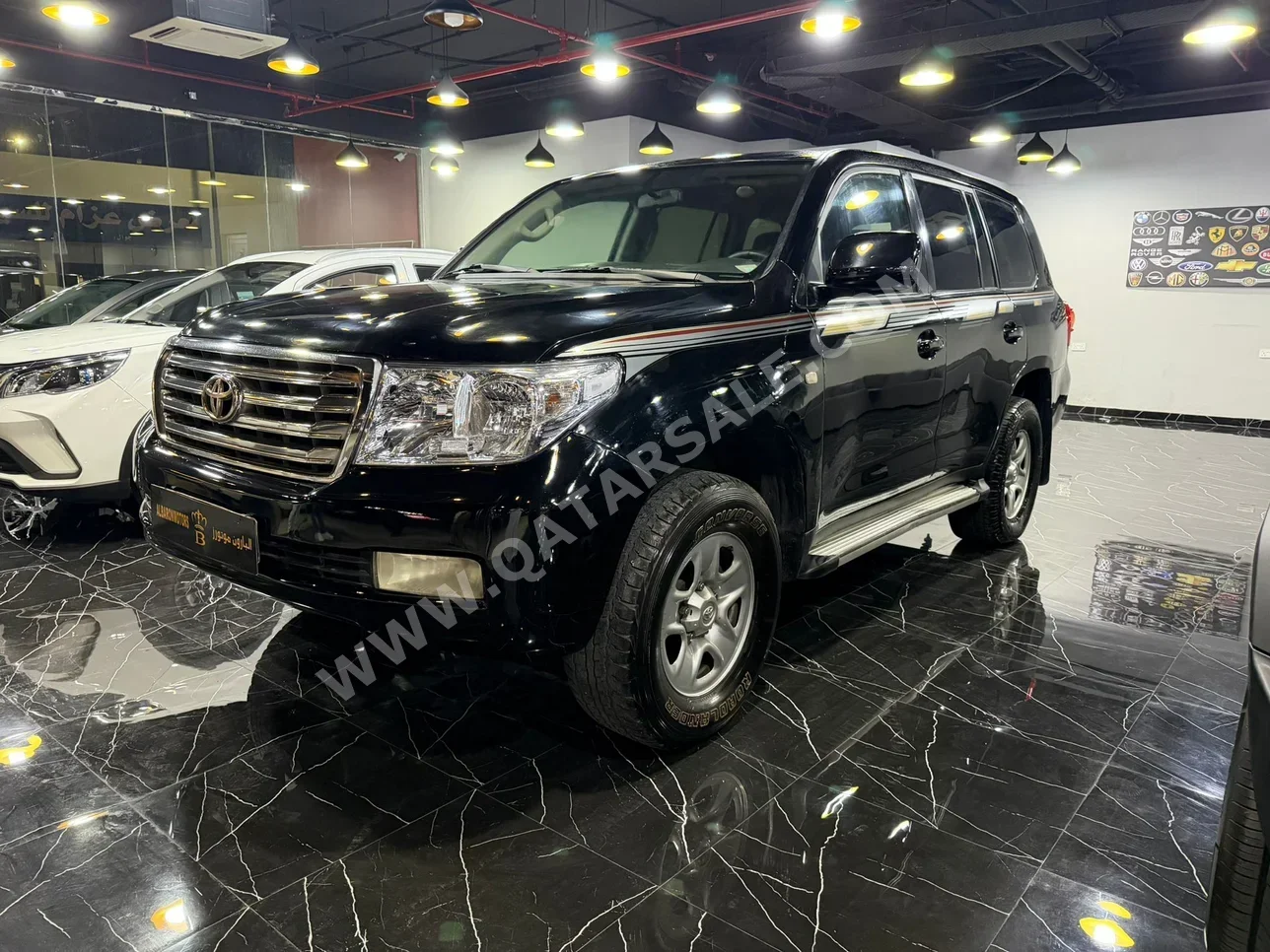 Toyota  Land Cruiser  G  2011  Automatic  327,000 Km  6 Cylinder  Four Wheel Drive (4WD)  SUV  Black