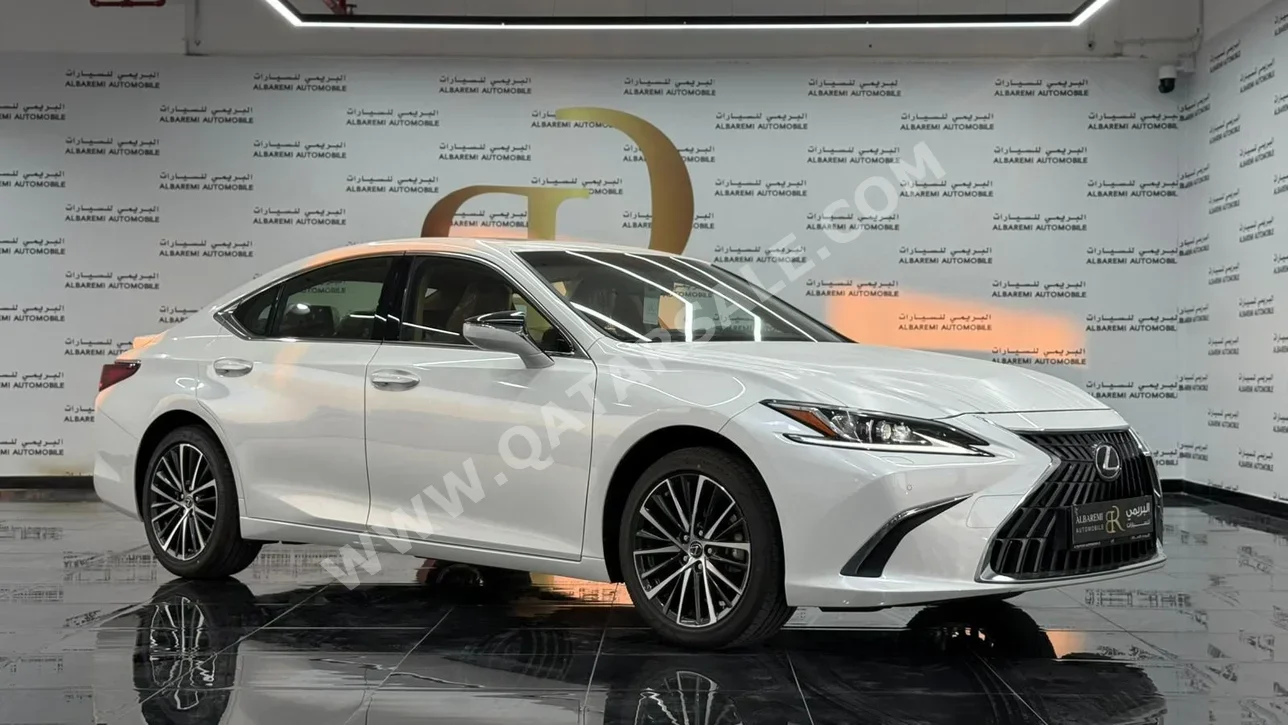 Lexus  ES  300  2025  Automatic  0 Km  4 Cylinder  Rear Wheel Drive (RWD)  Sedan  White  With Warranty
