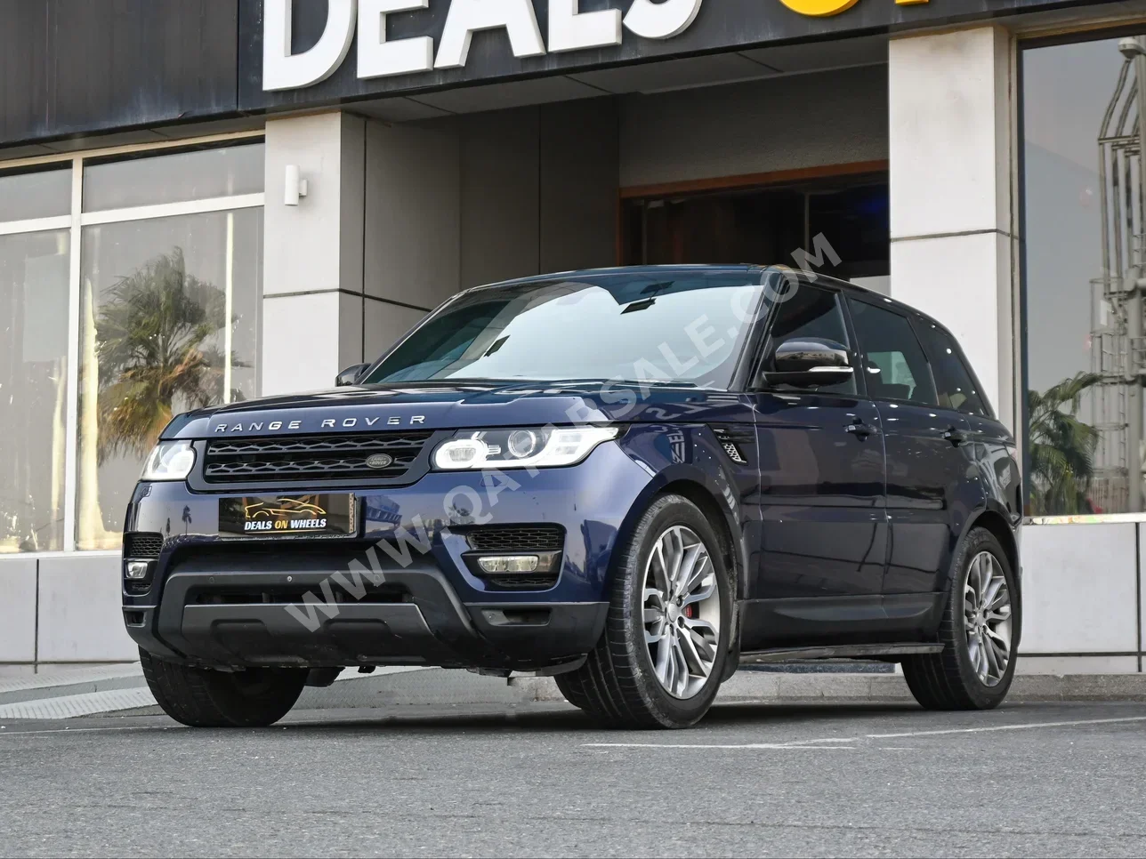 لاند روفر رنج روفر سبورت سوبر تشارج 2016 اوتوماتيك 148,000 كم 8 سلندر دفع رباعي اس يو في ازرق
