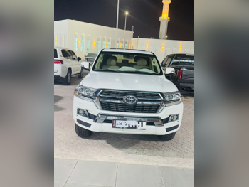 Toyota  Land Cruiser  GXR  2020  Automatic  152,000 Km  8 Cylinder  Four Wheel Drive (4WD)  SUV  White