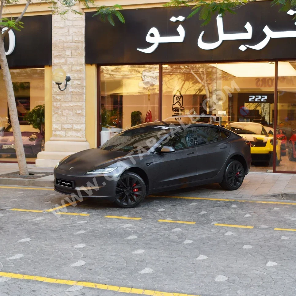 Tesla  Model 3  2024  Automatic  49,600 Km  0 Cylinder  All Wheel Drive (AWD)  Sedan  Gray  With Warranty