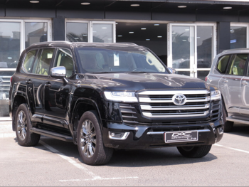 Toyota  Land Cruiser  VX Twin Turbo  2023  Automatic  71,000 Km  6 Cylinder  Four Wheel Drive (4WD)  SUV  Black  With Warranty