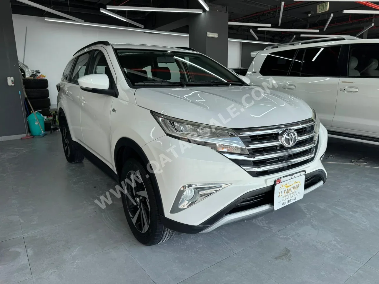 Toyota  Rush  2020  Automatic  180,000 Km  4 Cylinder  Front Wheel Drive (FWD)  SUV  White