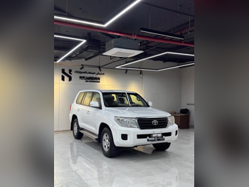Toyota  Land Cruiser  G  2013  Automatic  238,000 Km  6 Cylinder  Four Wheel Drive (4WD)  SUV  White