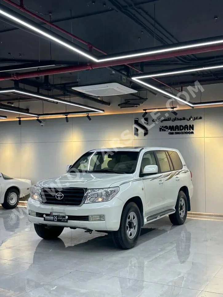 Toyota  Land Cruiser  GX  2011  Automatic  334,000 Km  6 Cylinder  Four Wheel Drive (4WD)  SUV  White