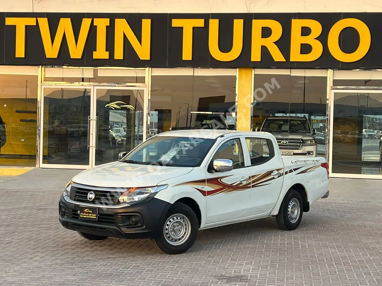 Dodge  Pickup  2017  Manual  81,000 Km  4 Cylinder  Rear Wheel Drive (RWD)  Pick Up  White