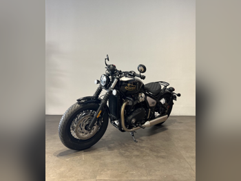 تريمف بونفيل بوبر - 2025 - اللون اسود - الضمان