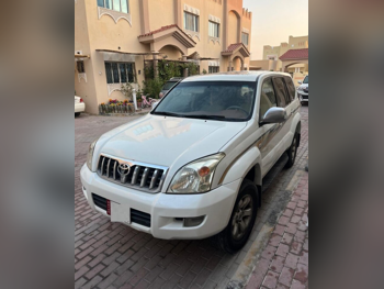 تويوتا  برادو  جي اكس  2005  اوتوماتيك  210,000 كم  4 سلندر  اس يو في  أبيض