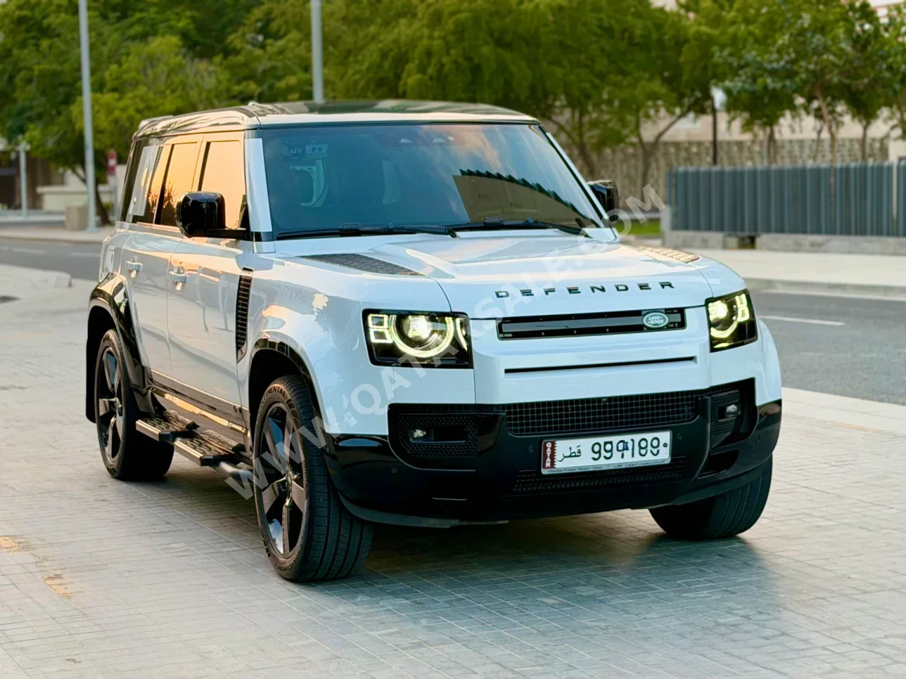 Land Rover  Defender  110 X  2023  Automatic  63,000 Km  8 Cylinder  Four Wheel Drive (4WD)  SUV  White  With Warranty