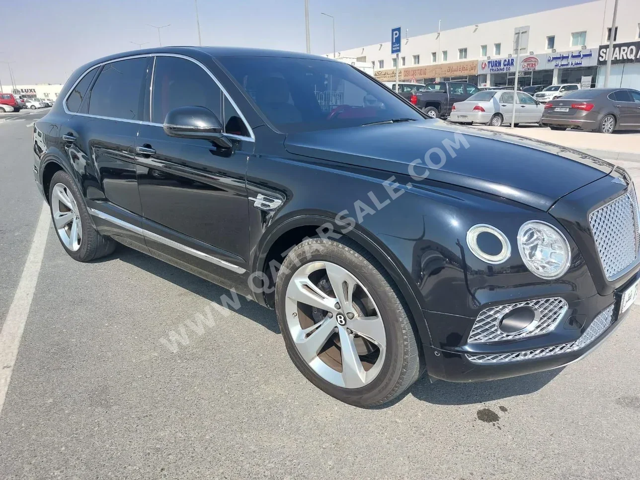 Bentley  Bentayga  2017  Automatic  148,000 Km  12 Cylinder  Four Wheel Drive (4WD)  SUV  Black