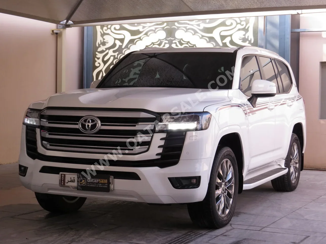 Toyota  Land Cruiser  GXR Twin Turbo  2022  Automatic  86,000 Km  6 Cylinder  Four Wheel Drive (4WD)  SUV  White  With Warranty