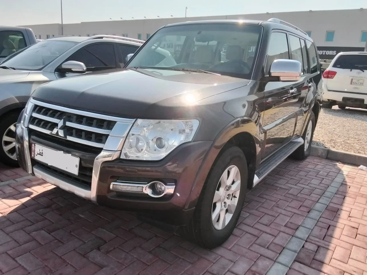 ميتسوبيشي  باجيرو  3.5  2020  اوتوماتيك  60,000 كم  6 سلندر  دفع رباعي  اس يو في  بني