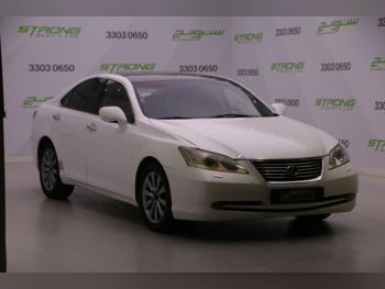 لكزس  إيه أس  350  2008  اوتوماتيك  315,000 كم  6 سلندر  دفع خلفي  سيدان  أبيض لؤلؤي