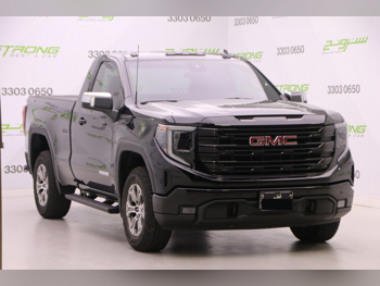 جي ام سي  سييرا  اليفيشن  2025  اوتوماتيك  2,800 كم  8 سلندر  دفع رباعي  بيكب  أسود  تحت الضمان