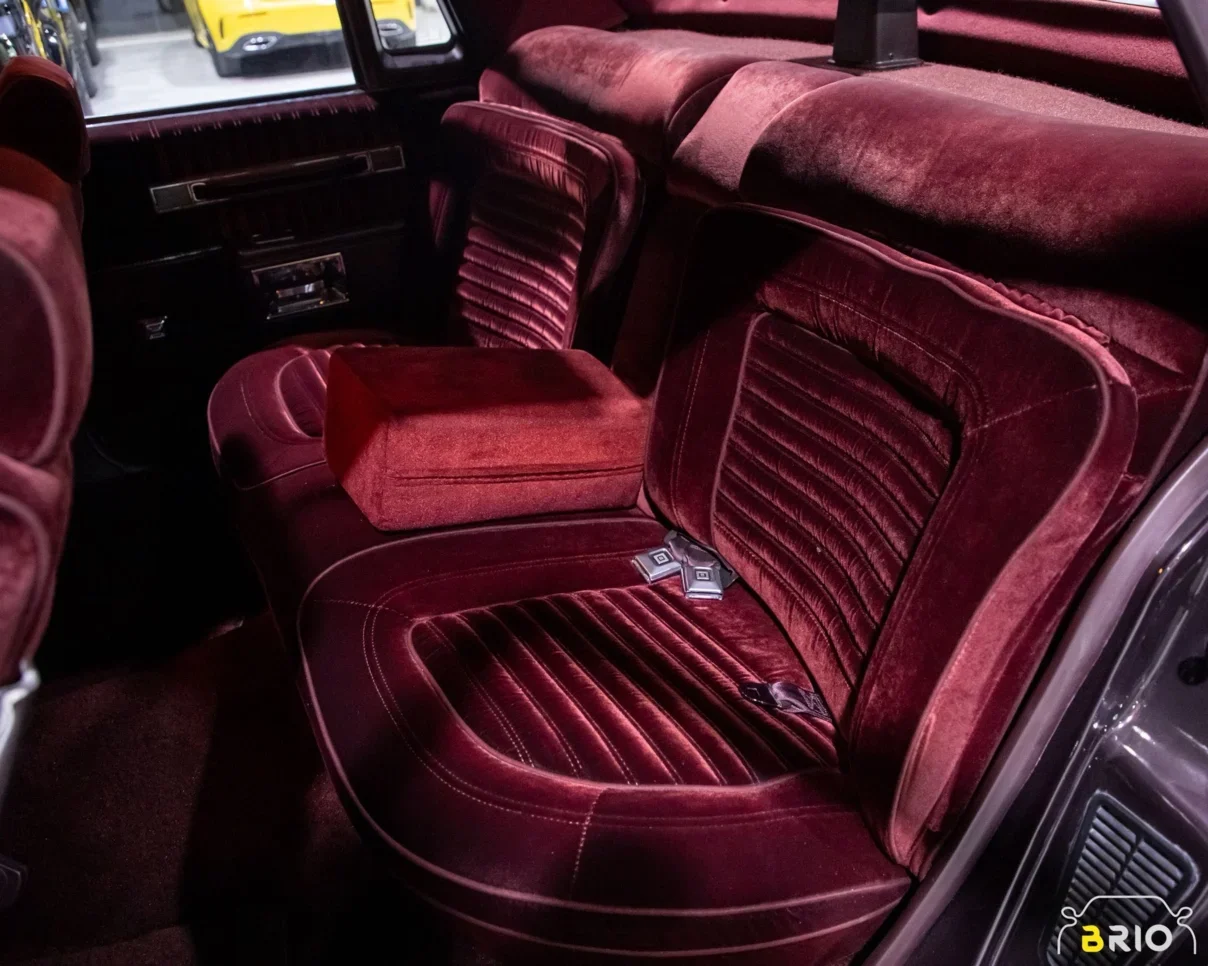 Chevrolet Caprice Royal 1987 Automatic 19,000 Km 8 Cylinder Rear Wheel Drive (RWD) Sedan Maroon