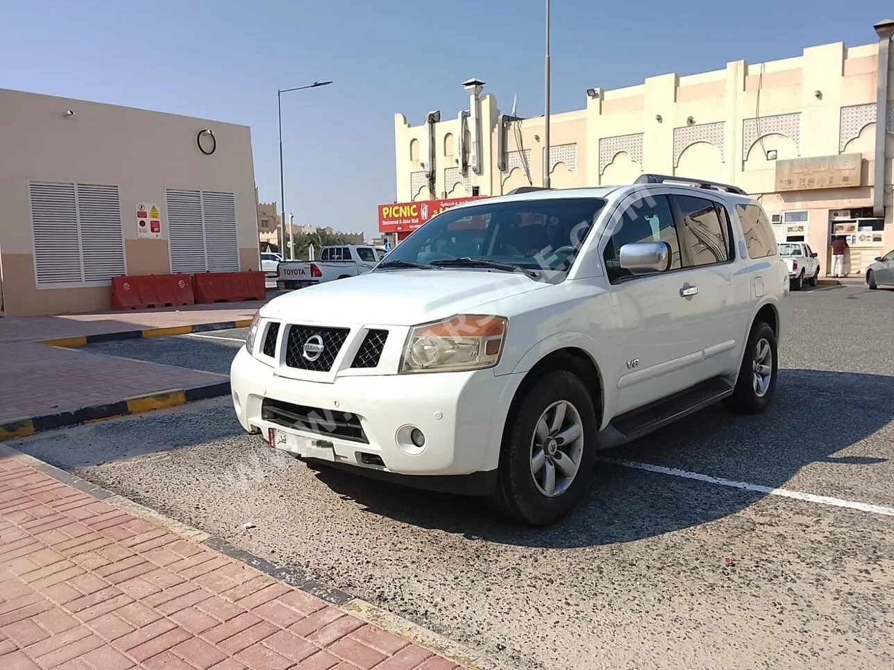 نيسان  أرمادا  اس اي  2009  اوتوماتيك  220,000 كم  8 سلندر  دفع رباعي  اس يو في  أبيض