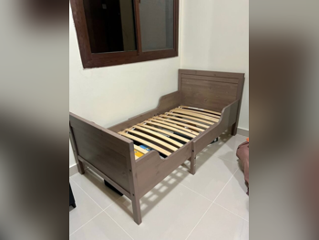 أسّرة الأطفال - سرير فردي  - ايكيا  - بنى