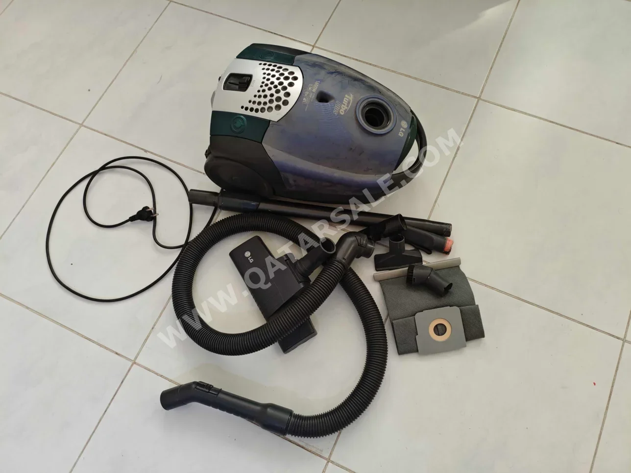 ال جي  أزرق  حقائب الفراغ متضمنة \  مكنسة مستقيمة