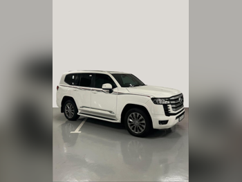 تويوتا  لاند كروزر  جي اكس ار توين توربو  2024  اوتوماتيك  56,000 كم  6 سلندر  دفع رباعي  اس يو في  أبيض  تحت الضمان