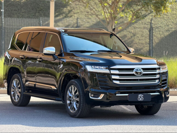 Toyota  Land Cruiser  VX Twin Turbo  2023  Automatic  58,000 Km  6 Cylinder  Four Wheel Drive (4WD)  SUV  Black  With Warranty
