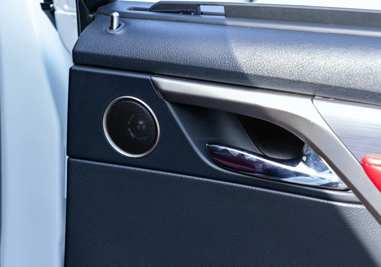 Lexus  RX  350 F Sport  2019  Automatic  69,000 Km  6 Cylinder  Four Wheel Drive (4WD)  SUV  White