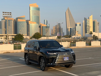 لكزس  ال اكس 600 لكجري  إس يو في 4 في 4  أسود  2025