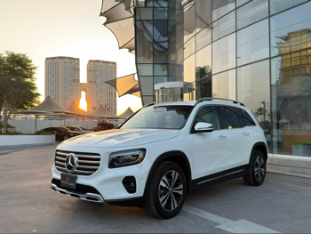 Mercedes-Benz  GLB  250  2025  Automatic  2,000 Km  4 Cylinder  Four Wheel Drive (4WD)  SUV  White  With Warranty