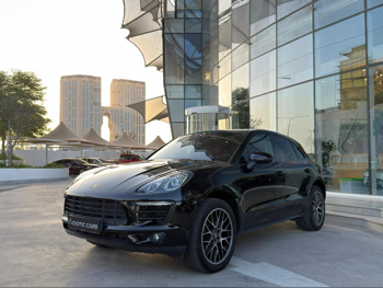 Porsche  Macan  2018  Automatic  98,000 Km  6 Cylinder  Four Wheel Drive (4WD)  SUV  Black
