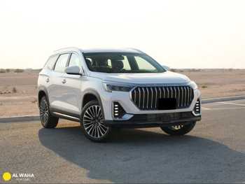 جيتور  اكس90  بلس  2025  اوتوماتيك  245 كم  4 سلندر  دفع رباعي  اس يو في  أبيض  تحت الضمان