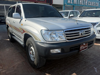 Toyota  Land Cruiser  GX  2006  Manual  438,000 Km  6 Cylinder  Four Wheel Drive (4WD)  SUV  Silver