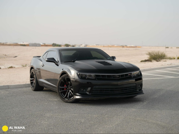 شفروليه  كمارو  اس اس  2025  عادي  67,000 كم  8 سلندر  دفع خلفي  كوبيه \ سبورت  أسود