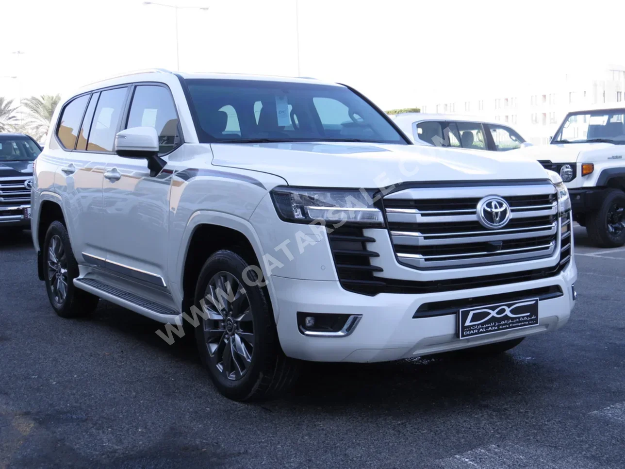 تويوتا لاند كروزر جي اكس ار توين توربو 2023 اوتوماتيك 25,000 كم 6 سلندر دفع رباعي اس يو في أبيض