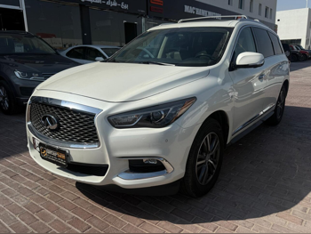 Infiniti  QX  56  2018  Automatic  135,000 Km  8 Cylinder  Four Wheel Drive (4WD)  SUV  White