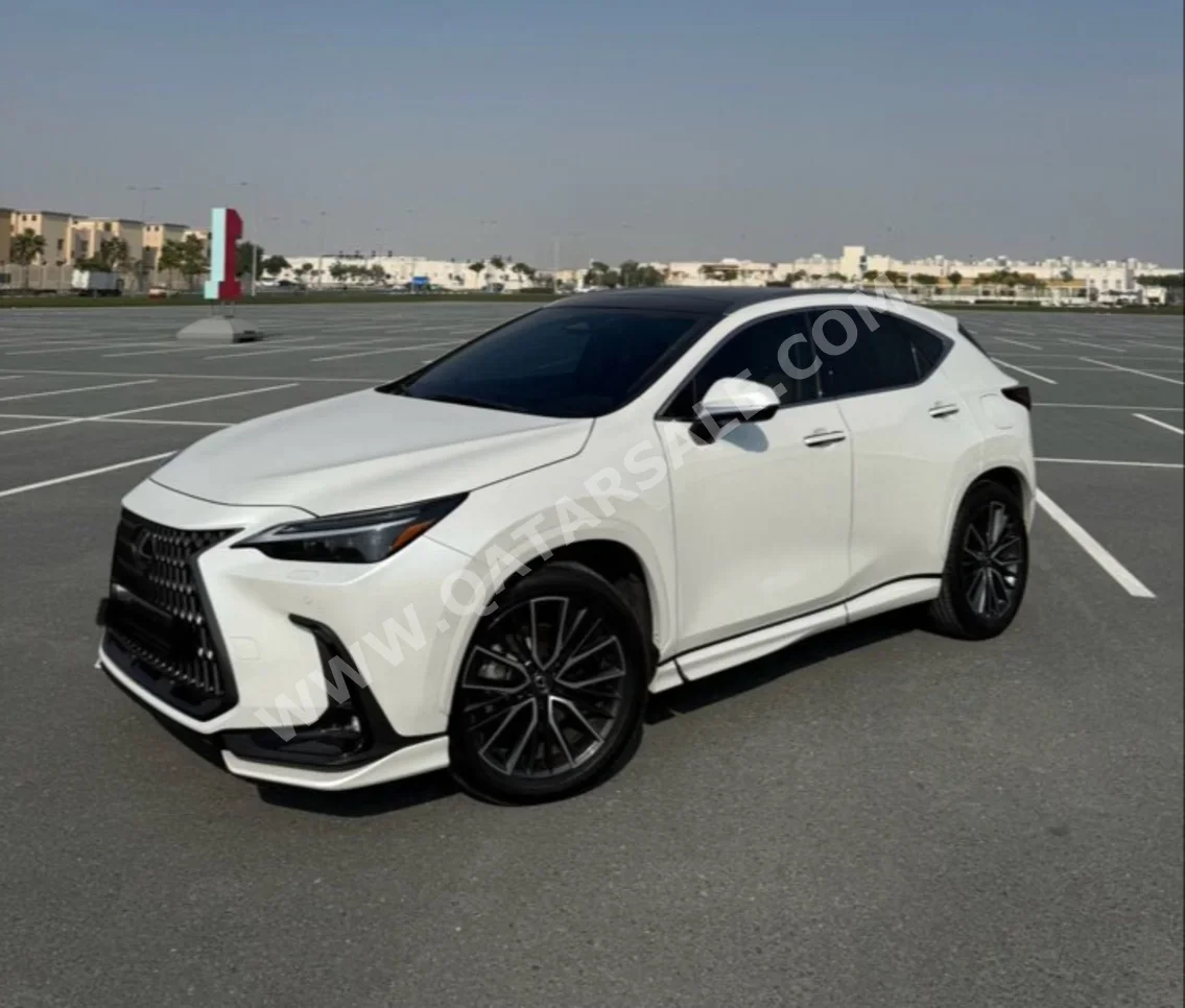 لكزس  ان اكس  350 لكجري  2025  اوتوماتيك  8,000 كم  4 سلندر  دفع رباعي  اس يو في  أبيض  تحت الضمان