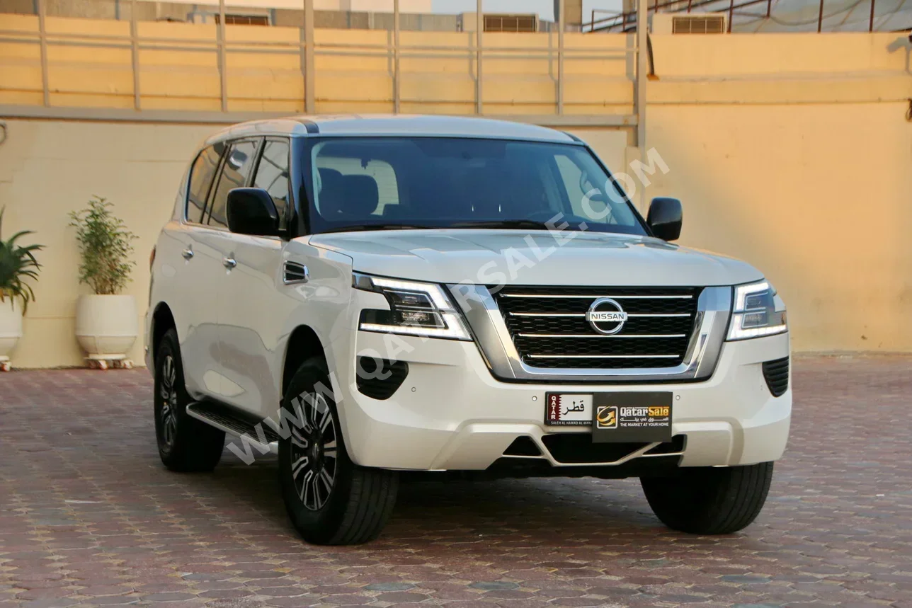 نيسان  باترول  أكس أي  2020  اوتوماتيك  89,000 كم  6 سلندر  دفع رباعي  اس يو في  أبيض